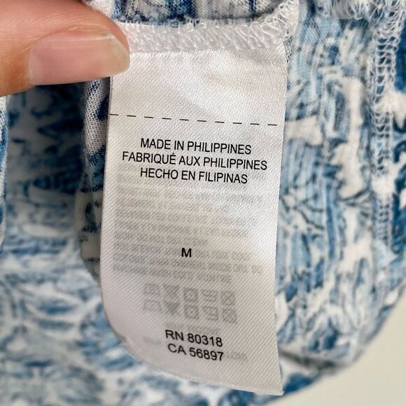 Lucky Brand Blue Floral Oversized Comfy Cropped Tee Tie Neck Top Size Medium - Picture 5 of 8